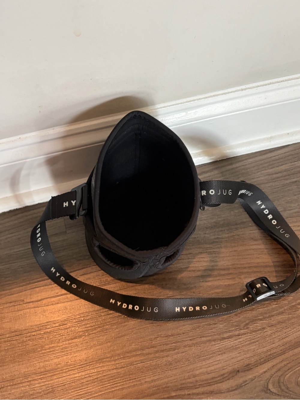 HydroJug Black Textured Bottle Sleeve Carrier - Picture 4 of 5